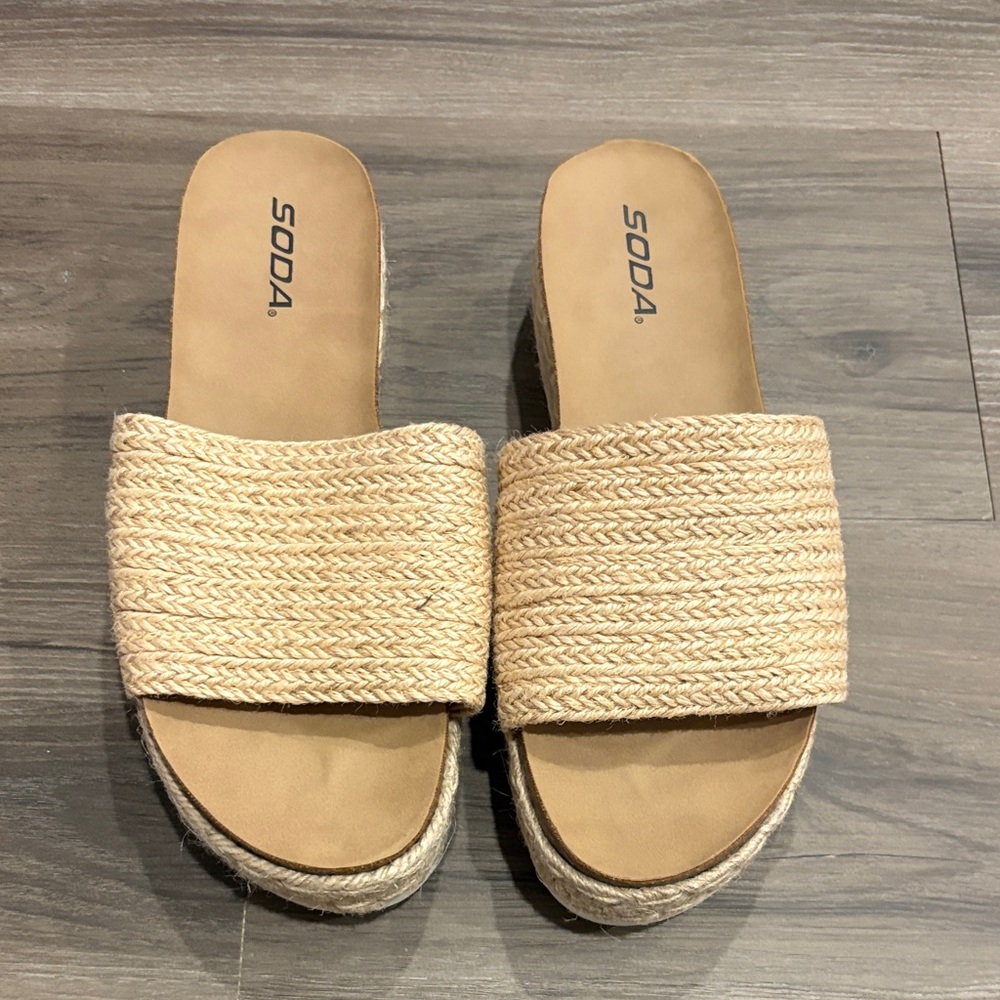 Soda Women's Beige Espadrille Slides